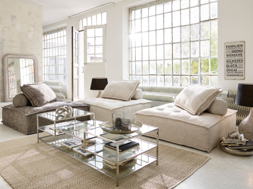 INTERIOR, ARCHITECTURE AND AERIAL PHOTOGRAPHY + MOTION