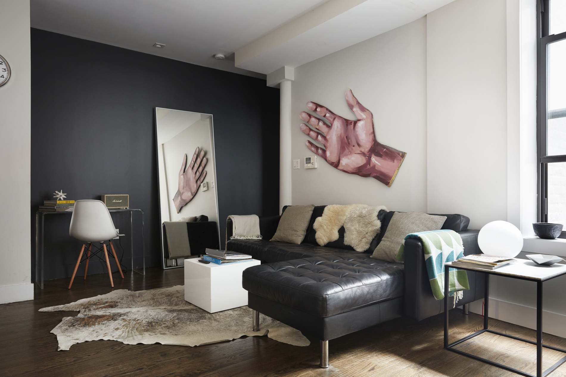 APARTMENTS FOR PRODUCTION TEAMS