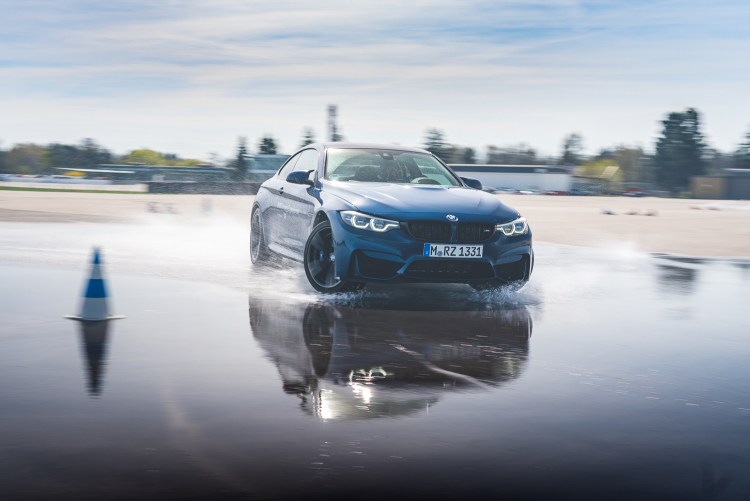 People & Lifestyle and Cars Photographers