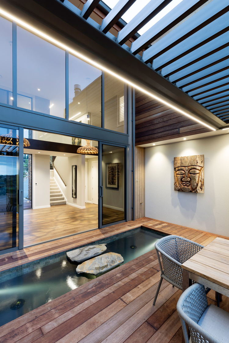 Interiors & exteriors photographers
