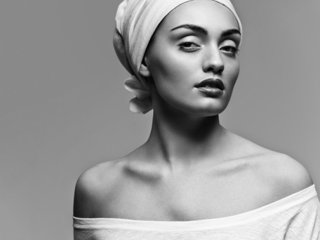 FASHION & BEAUTY PHOTOGRAPHY + MOTION