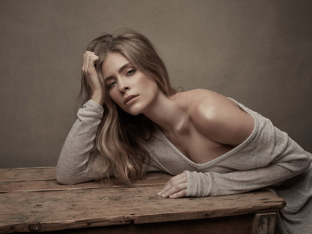 FASHION & BEAUTY PHOTOGRAPHY + MOTION