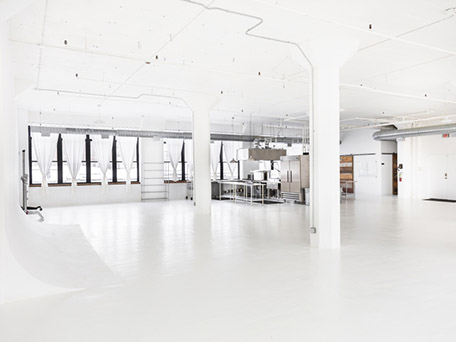 INTERNATIONAL RENTAL STUDIOS