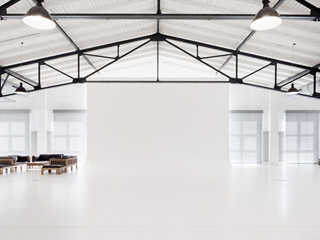 INTERNATIONAL RENTAL STUDIOS