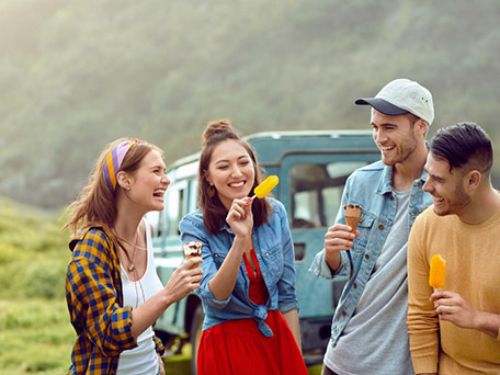 PEOPLE & LIFESTYLE PHOTOGRAPHY + MOTION