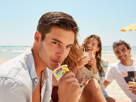 PEOPLE & LIFESTYLE PHOTOGRAPHY + MOTION