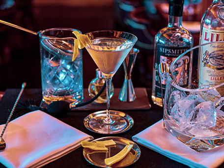 FOOD & DRINK PHOTOGRAPHY & MOTION