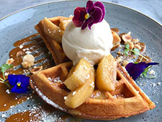 FOOD & DRINK PHOTOGRAPHY & MOTION