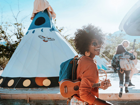 PEOPLE & LIFESTYLE PHOTOGRAPHY + MOTION