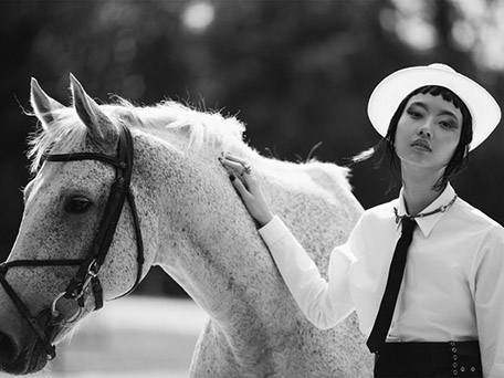 FASHION & BEAUTY PHOTOGRAPHY + MOTION