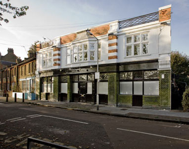 Rental Studios: The Pub Studio