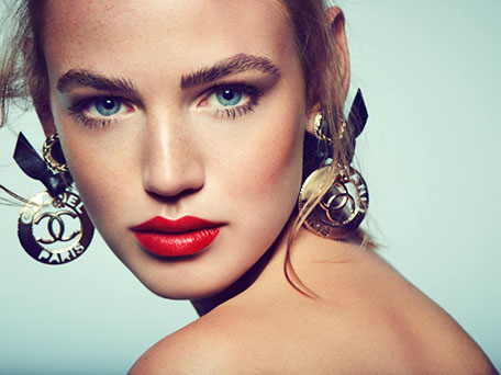 FASHION & BEAUTY PHOTOGRAPHY + MOTION