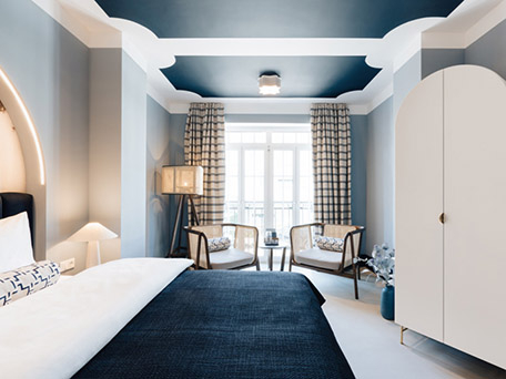 INTERIOR, ARCHITECTURE AND AERIAL PHOTOGRAPHY + MOTION