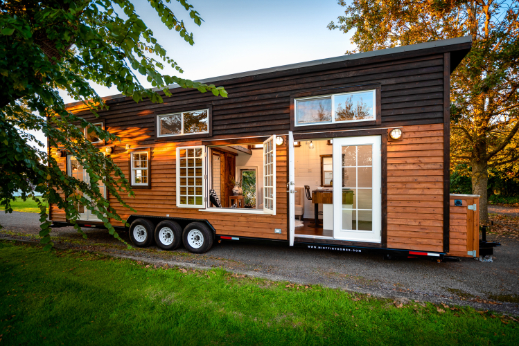 Interiors & exteriors photographers