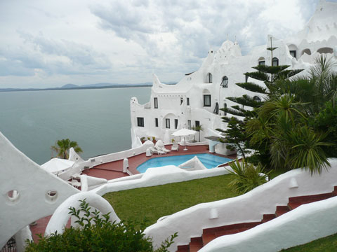 Uruguay: 7 Seas Productions