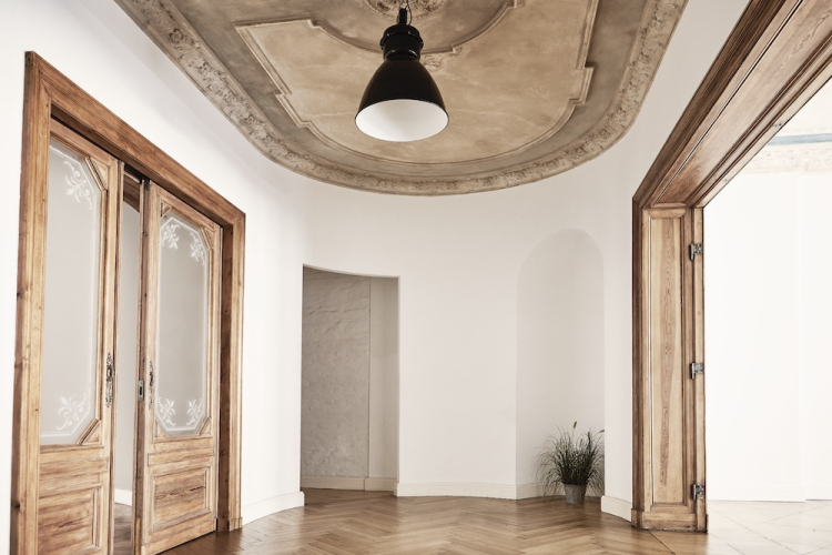 FULL APARTMENTS / VENUES