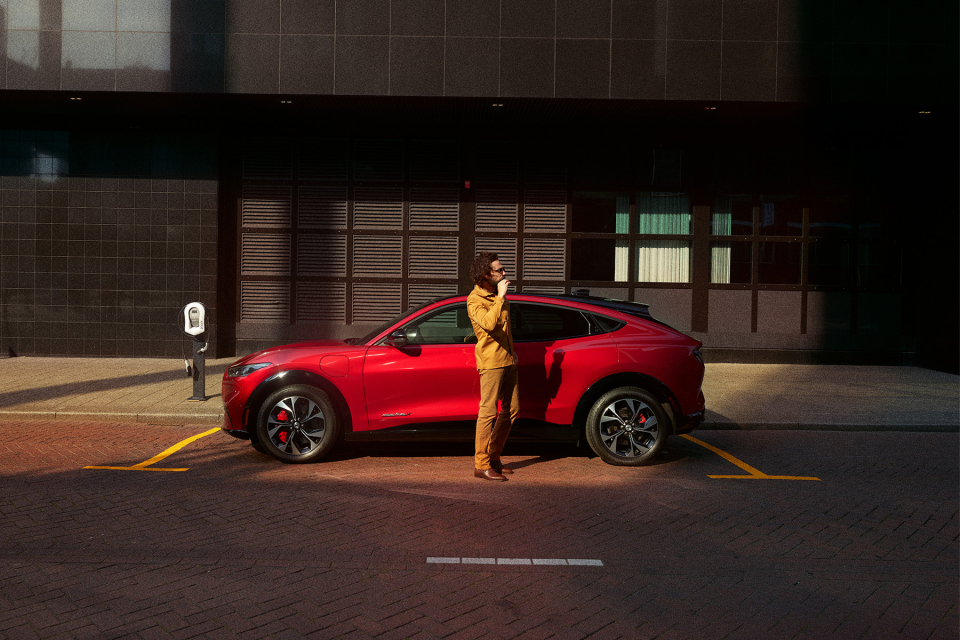 Natalie Schneider - Carlos Saidel  - THEPOST.CLUB  - hetzner Produktion, local producers - NL - BAM, Ben&Martin c/o Kai Tietz - Maria Schaefer  - Christian Rolfes, Alexander Molinar  - Chris Love  - Ford x Agency: GTB / Makerhouse 