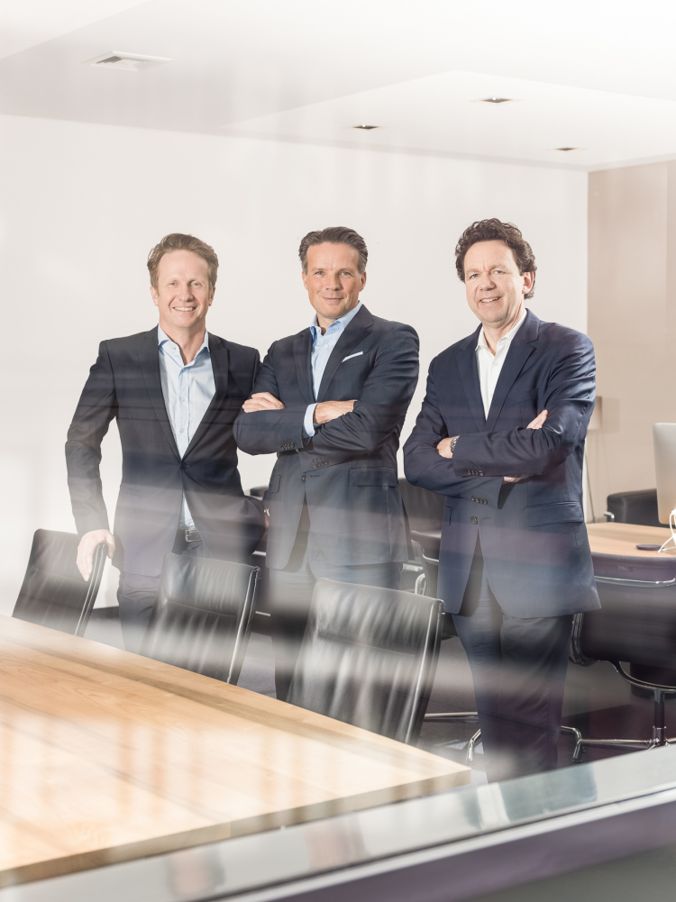 Advertising and Corporate Photographers