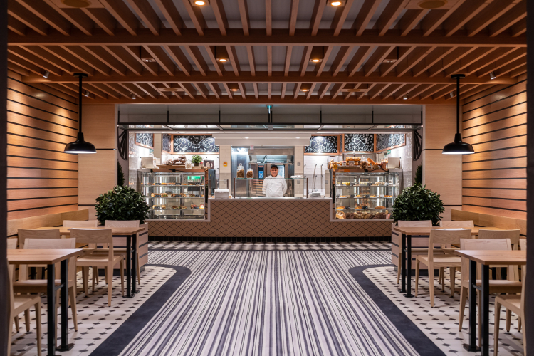 Interieur & Exterieur and Corporate Photographers and Directors