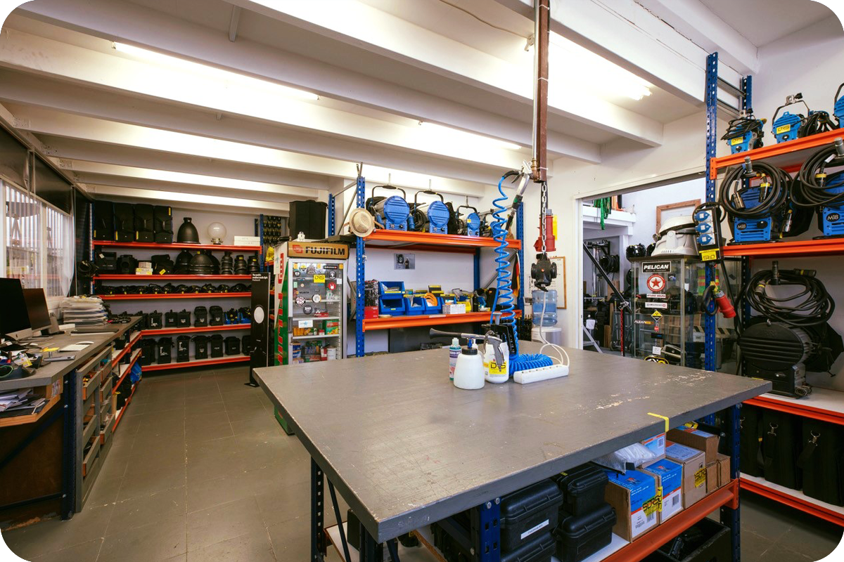 EQUIPMENT RENT FOR PHOTO & FILM