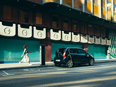 CAR, TRANSPORTATION AND LANDSCAPE PHOTOGRAPHY & MOTION