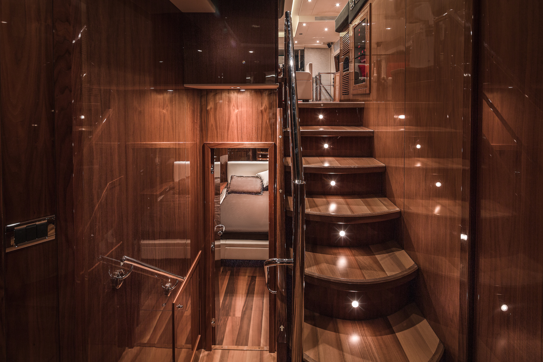 Interiors & exteriors photographers