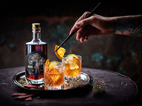FOOD & DRINK PHOTOGRAPHY & MOTION