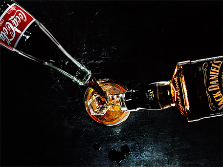LIQUID & COSMETIC PHOTOGRAPHY & MOTION