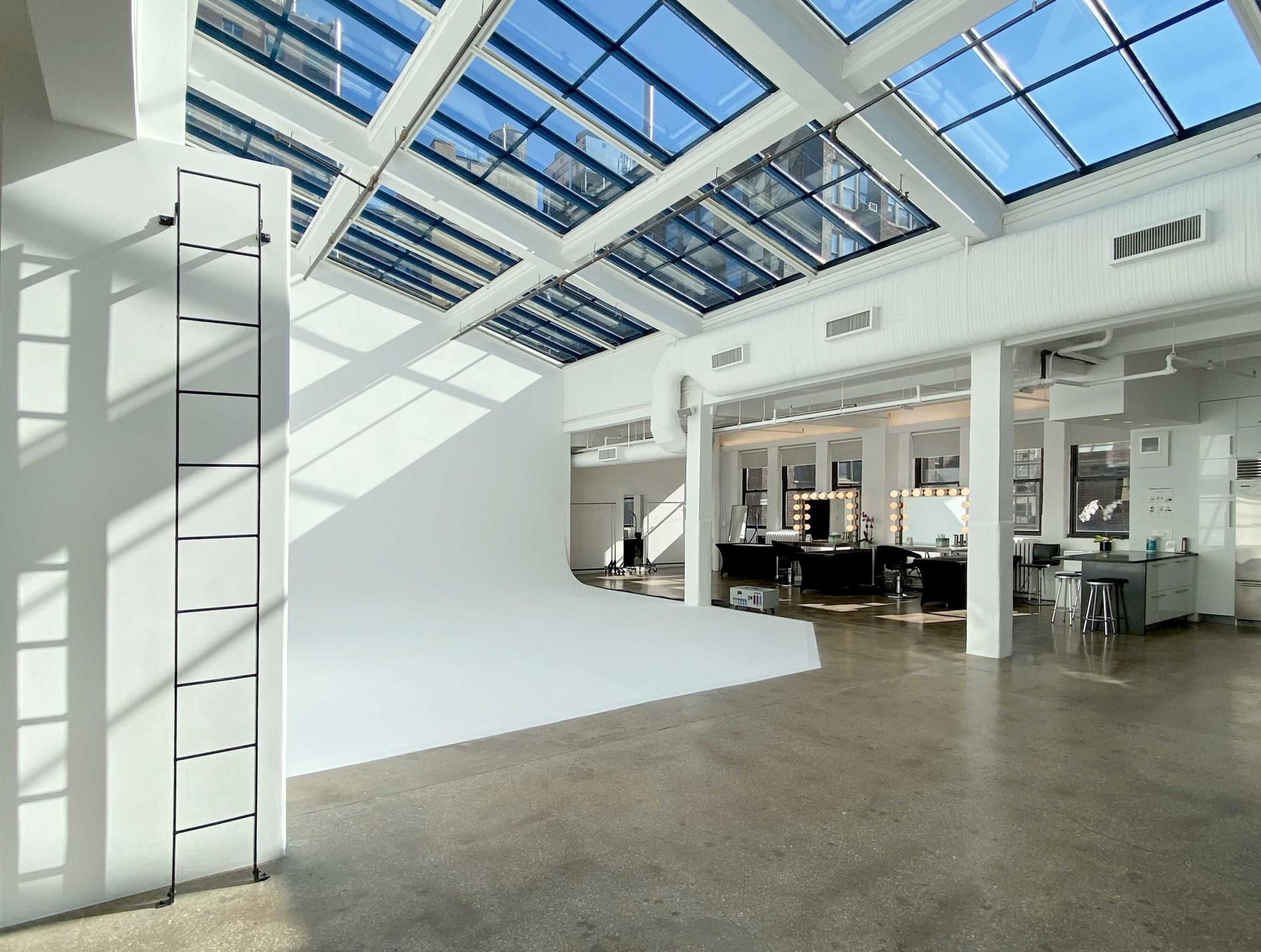 Go Studios Penthouse + Rooftop