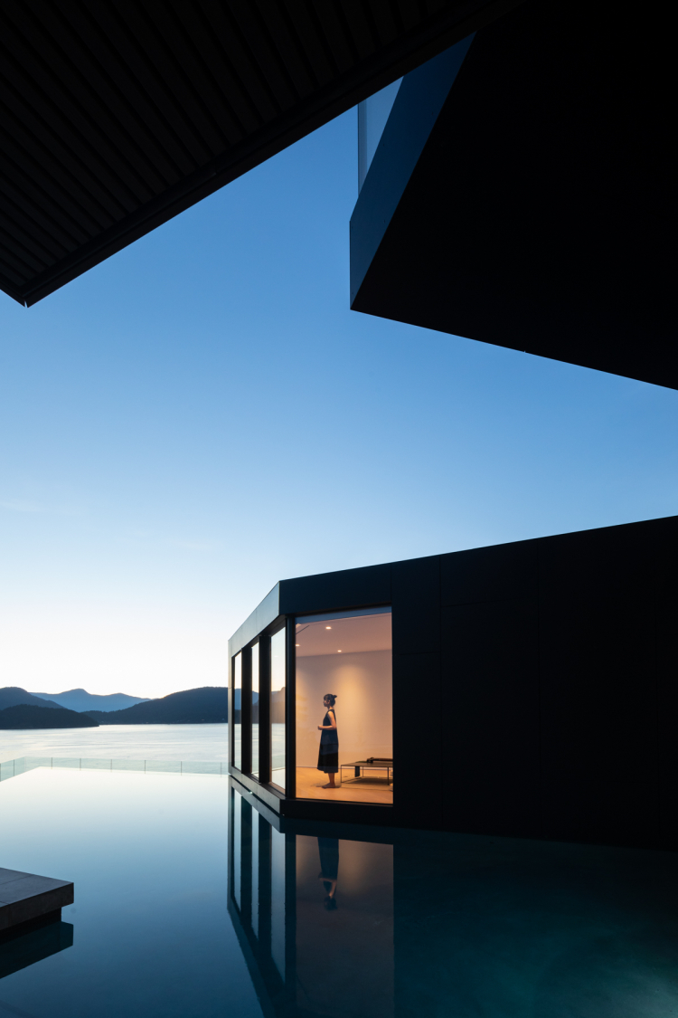 Interiors & exteriors photographers