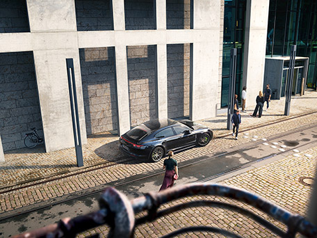 CAR, TRANSPORTATION AND LANDSCAPE PHOTOGRAPHY & MOTION