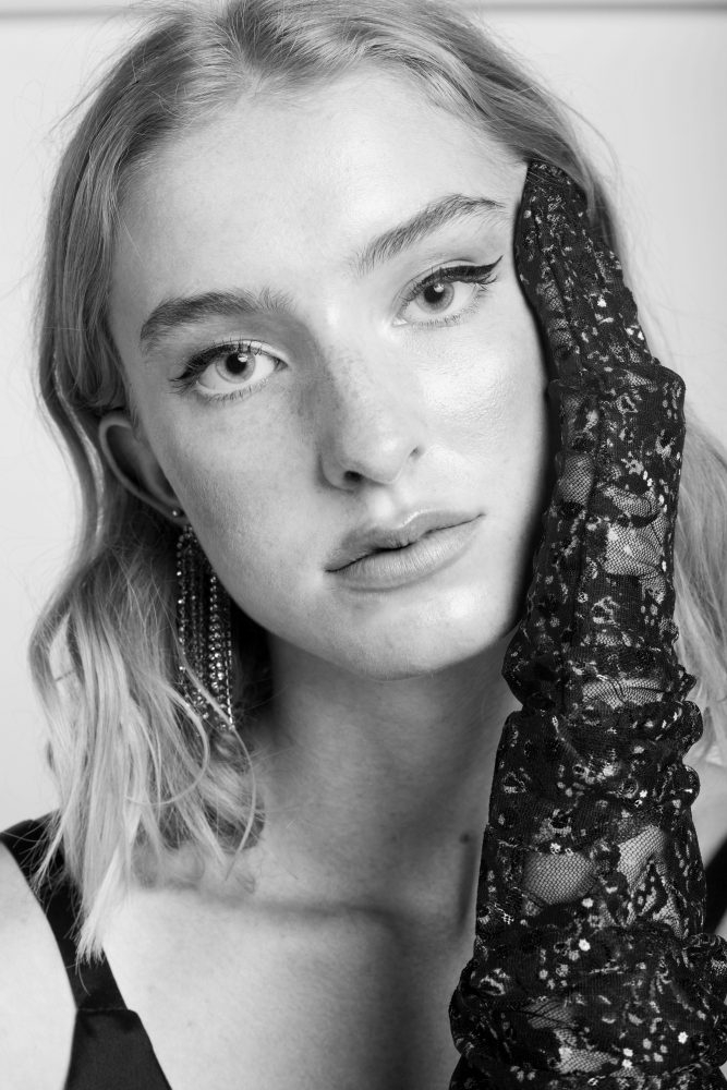 FASHION & PORTRAIT PHOTOGRAPHERS
