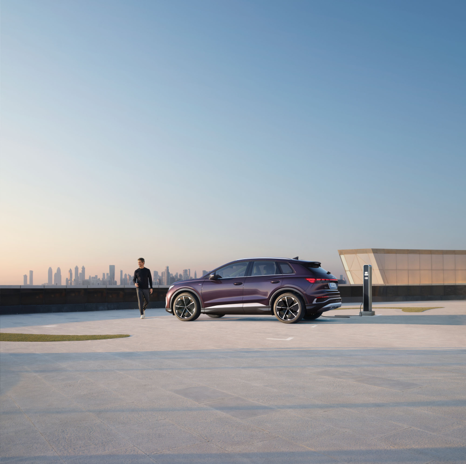 Magnet Connect (Dubai) - Claas Cropp Creative Productions - Studio Duettmann - Caroline Thorban - Christiane Graf c/o Nina Klein Agency - Vita-Viktoria Lubinsen - Roman Lukowski - Thjnk Agency - Uwe Düttmann - AUDI Q4