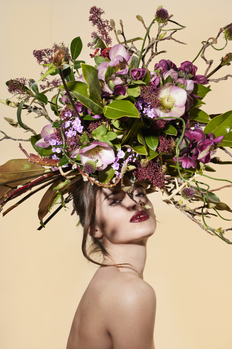 Client: SS22 Flower Couture - San Francisco / In collaboration with Pantone gallery