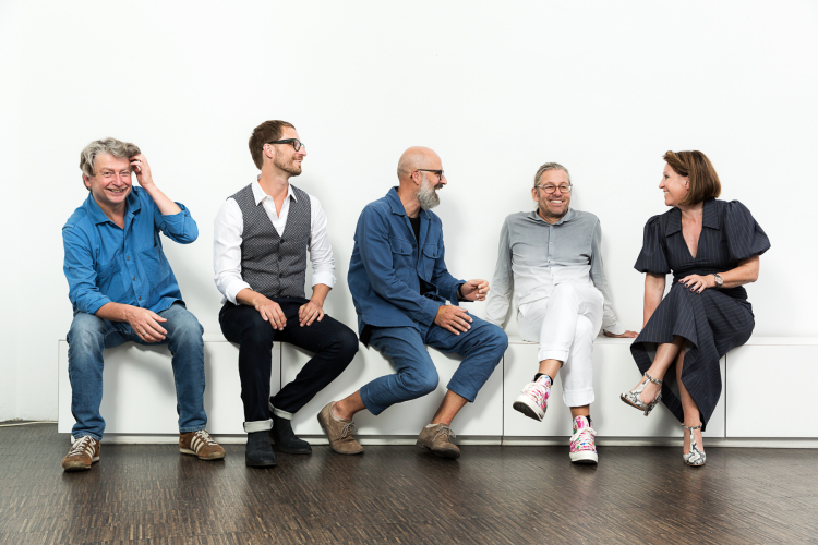 Portrait, Corporate and Architecture Photographers