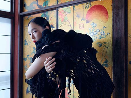 FASHION & BEAUTY PHOTOGRAPHY & MOTION