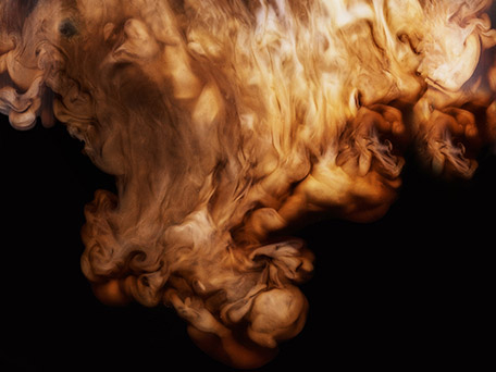 LIQUID & COSMETIC PHOTOGRAPHY & MOTION