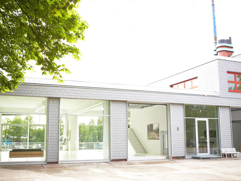 RENTAL STUDIOS