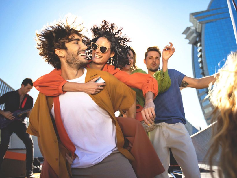 PEOPLE & LIFESTYLE PHOTOGRAPHY & MOTION
