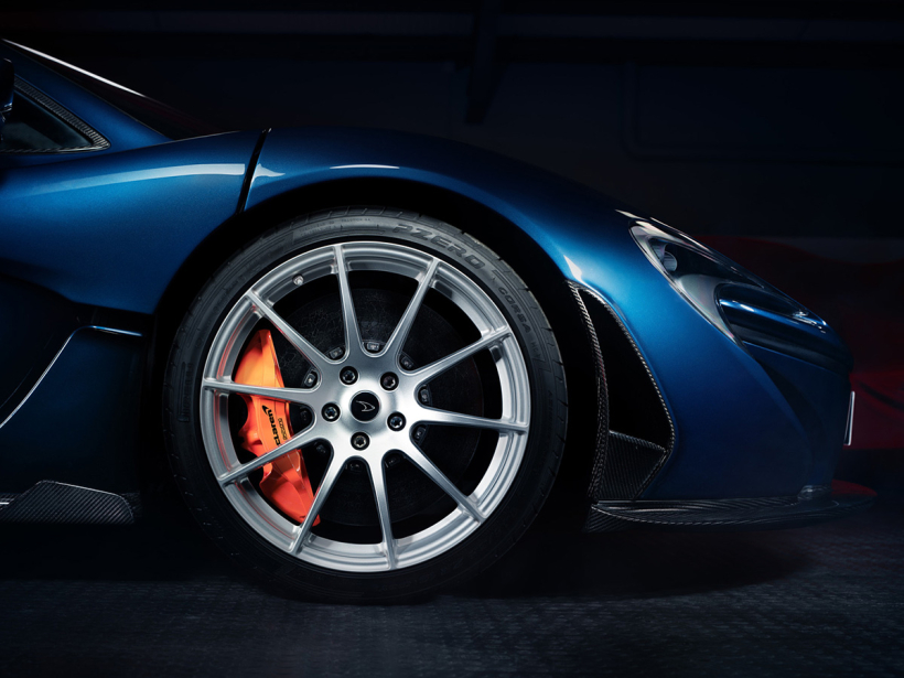 CAR & TRANSPORTATION PHOTOGRAPHY & MOTION
