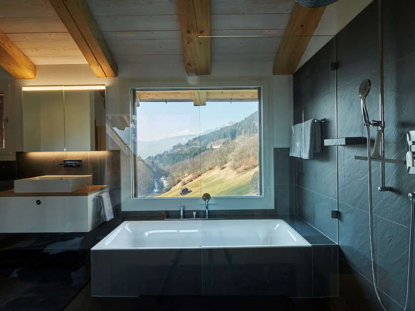 INTERIOR, ARCHITECTURE & AERIAL PHOTOGRAPHY