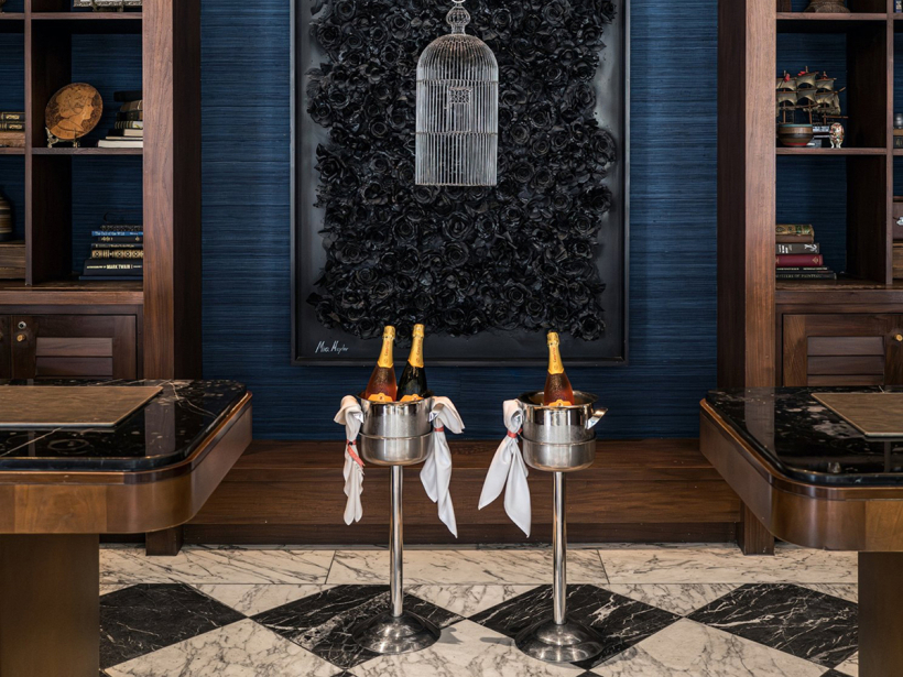 INTERIOR, ARCHITECTURE & AERIAL PHOTOGRAPHY & MOTION