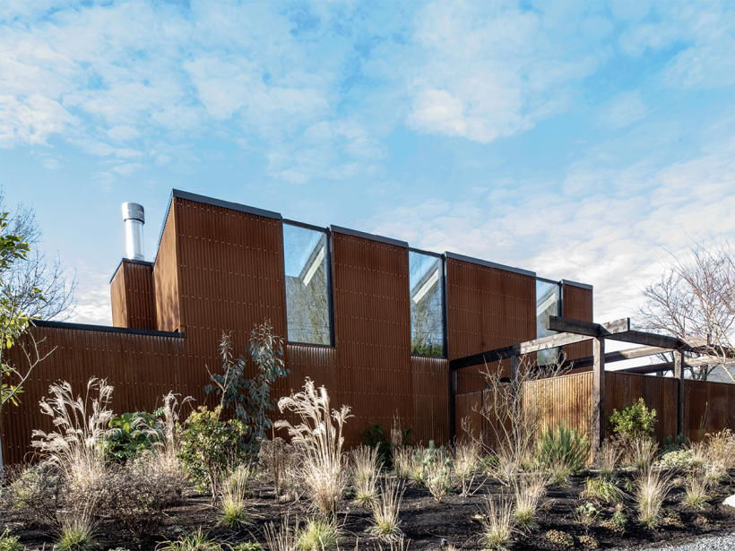 INTERIOR, ARCHITECTURE & AERIAL PHOTOGRAPHY & MOTION