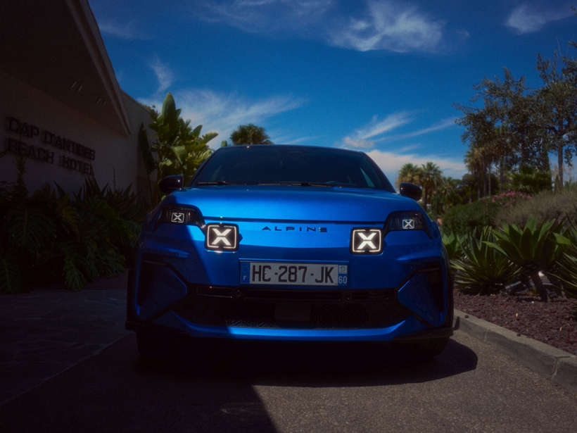 CAR & TRANSPORTATION PHOTOGRAPHY & MOTION