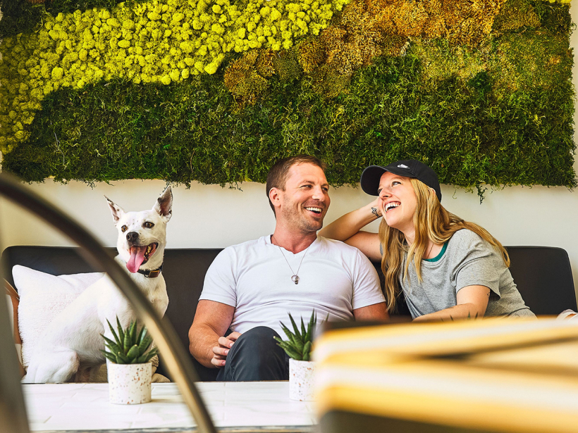 PEOPLE & LIFESTYLE PHOTOGRAPHY & MOTION