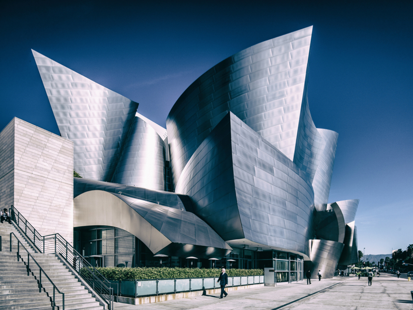 INTERIOR, ARCHITECTURE & AERIAL PHOTOGRAPHY & MOTION