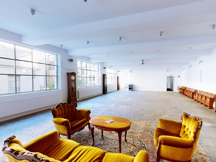RENTAL STUDIOS