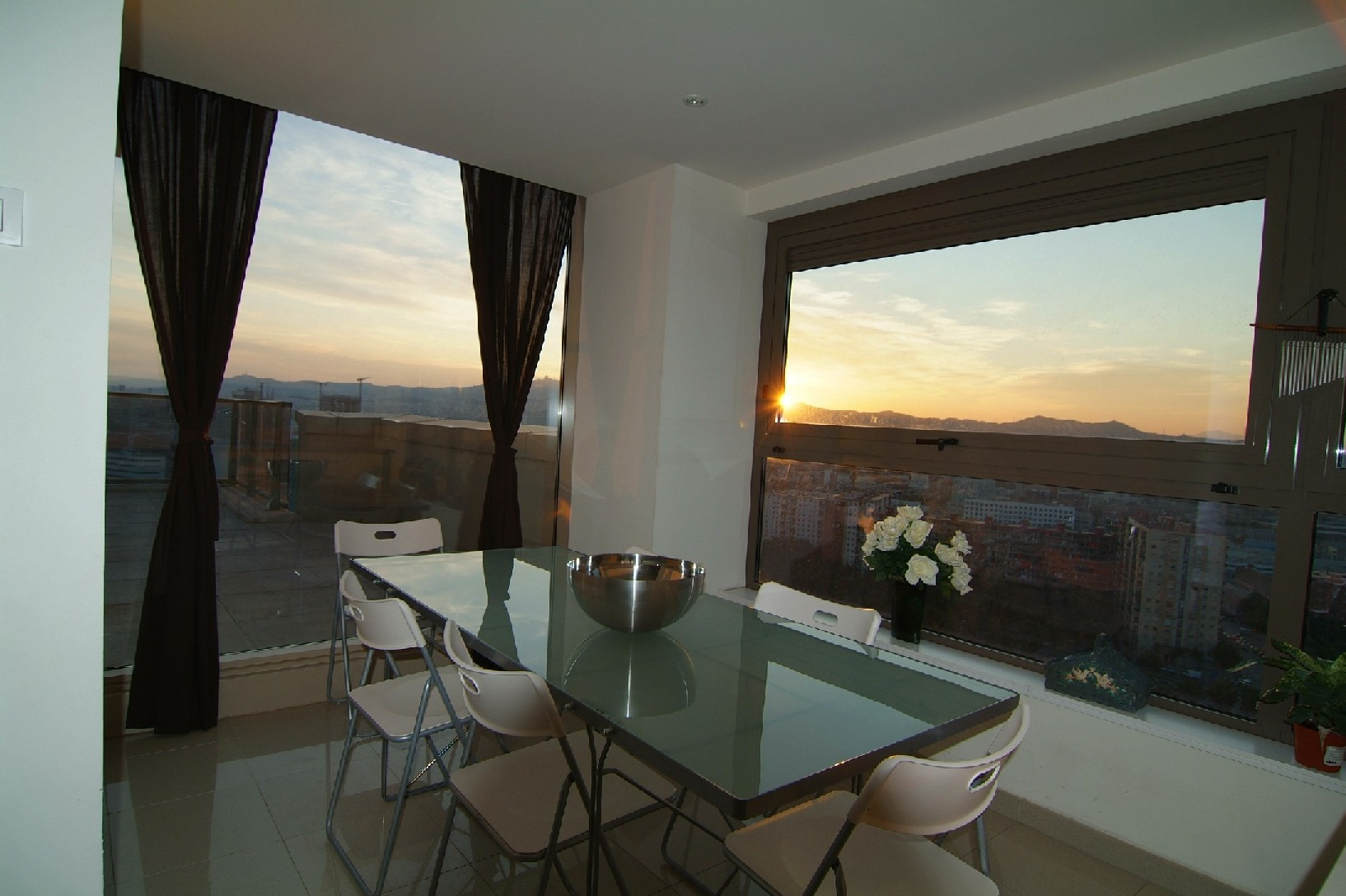 RENT CITY APARTMENTS S. L.