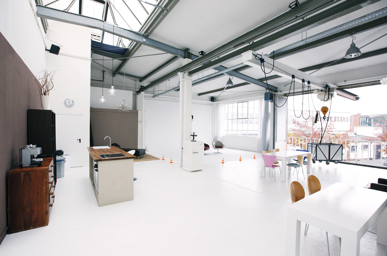 2nd Floor Studio
