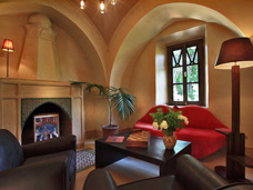 INTERIORS & EXTERIORS AND RESORT PHOTOGRAPHY